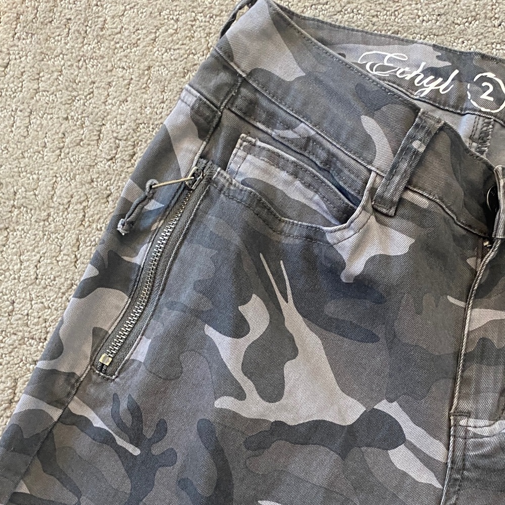 Clothes Mentor Men's Camouflage Skinny Jeans View 4